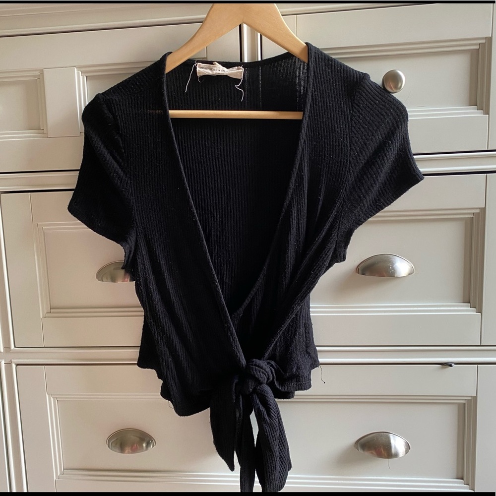 urban outfitters black project social t